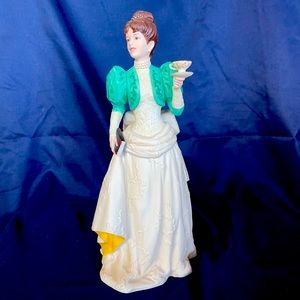 1995 Avon Presidential Figurine